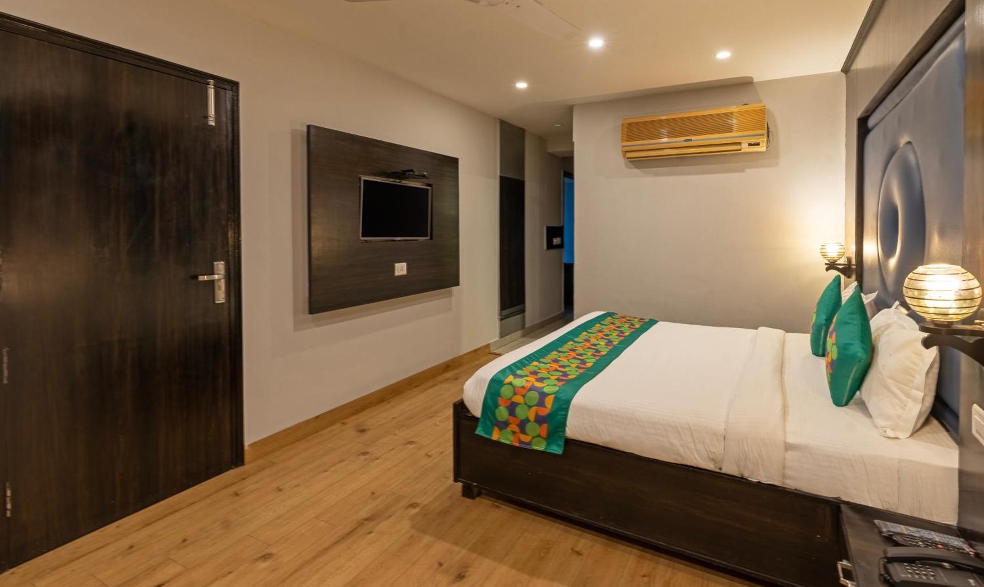 Treebo Chandigarh Grand Exterior photo